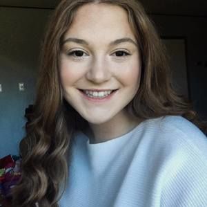 Meet your Posher, Michaela